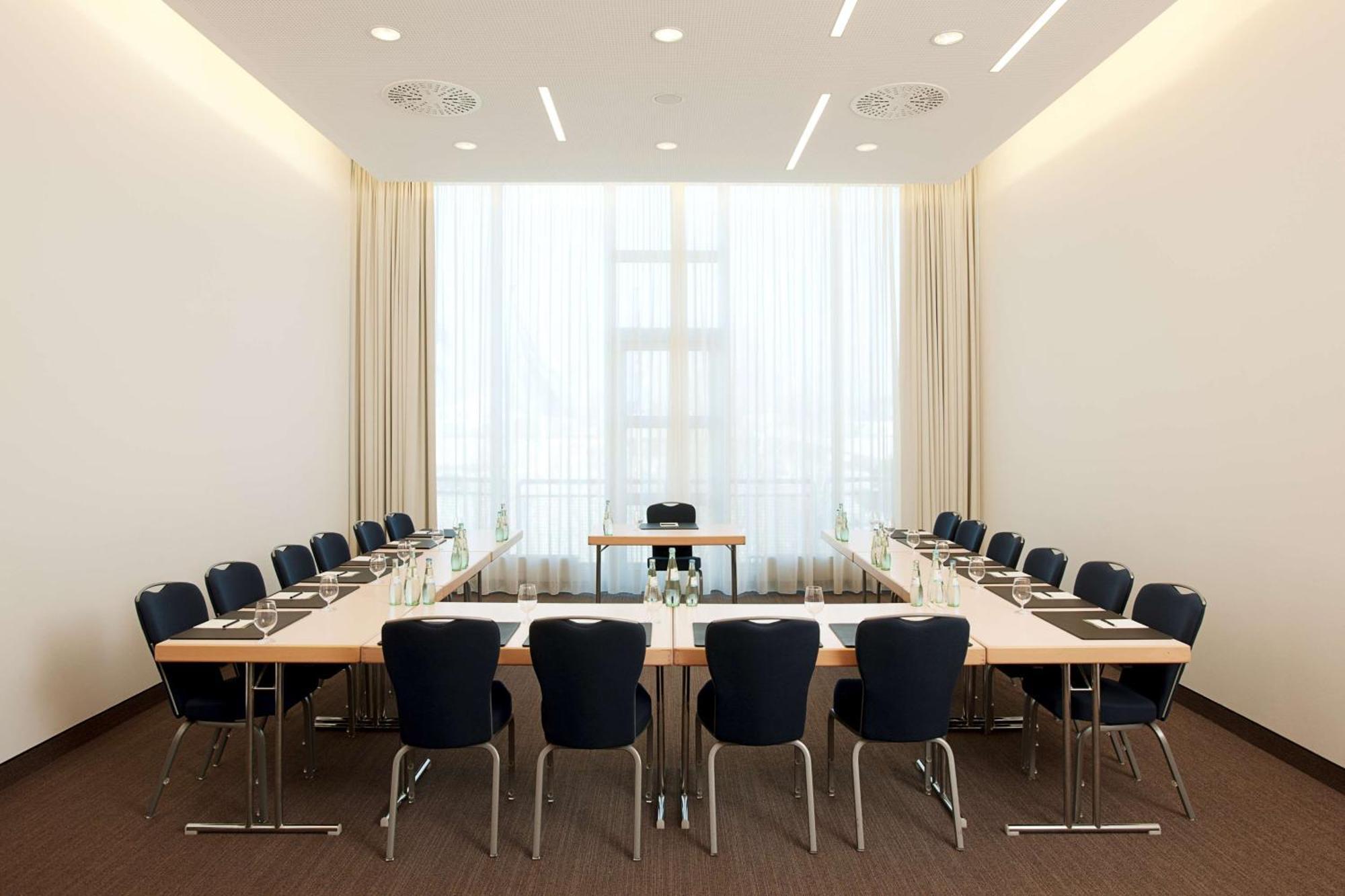 Nh Mannheim Viernheim Hotel Ngoại thất bức ảnh