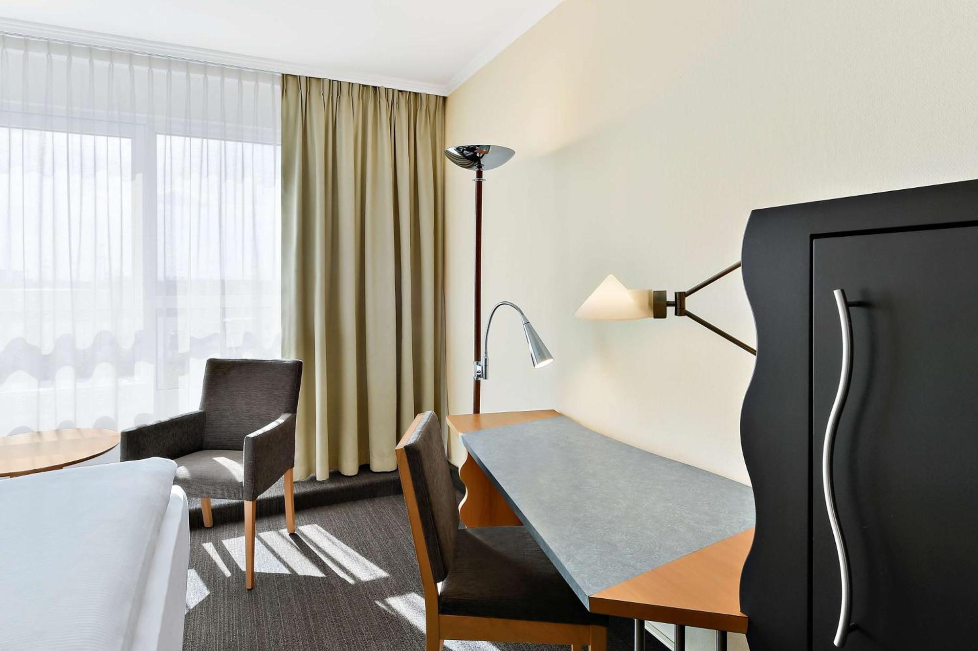 Nh Mannheim Viernheim Hotel Ngoại thất bức ảnh