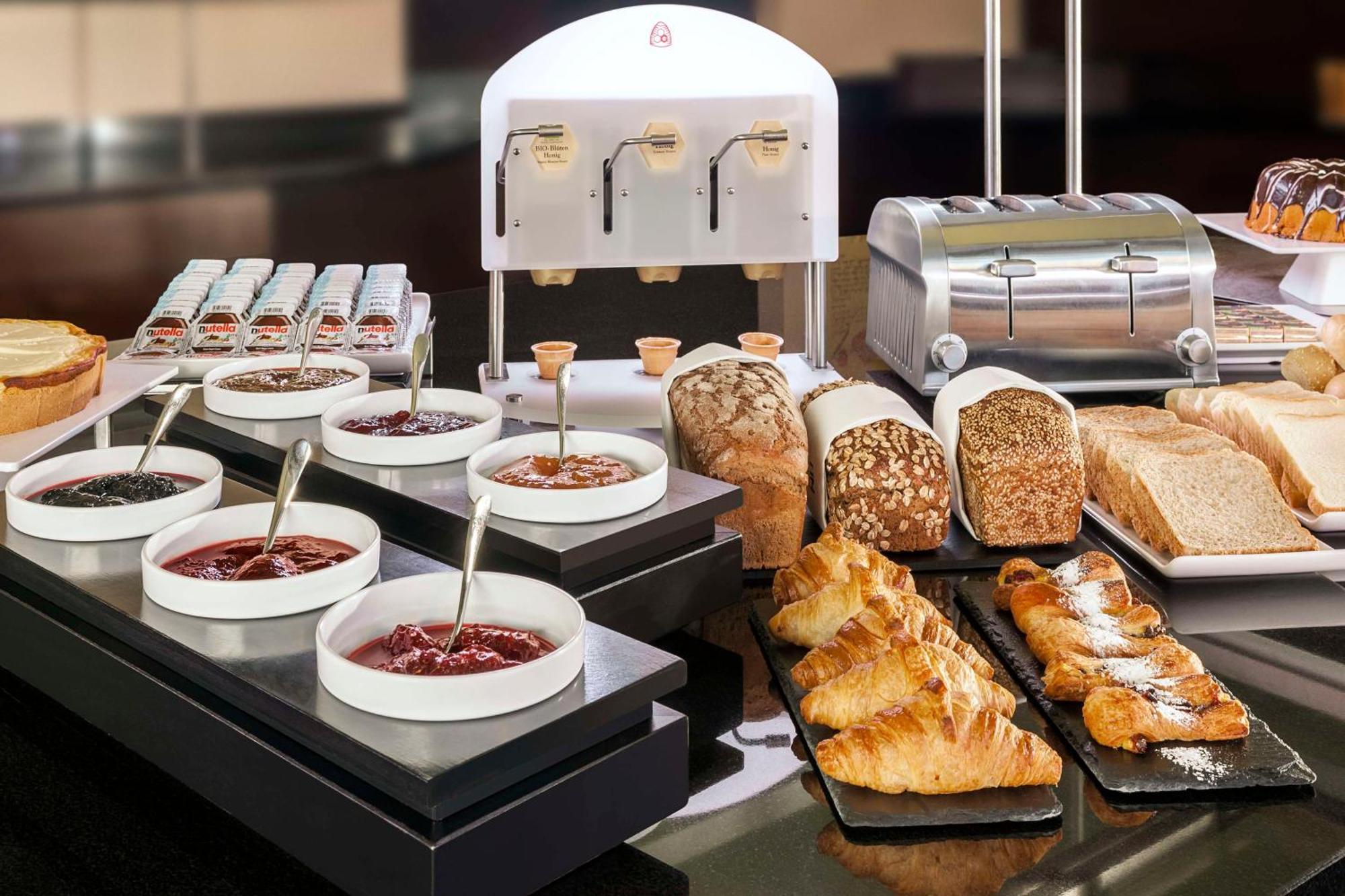 Nh Mannheim Viernheim Hotel Ngoại thất bức ảnh